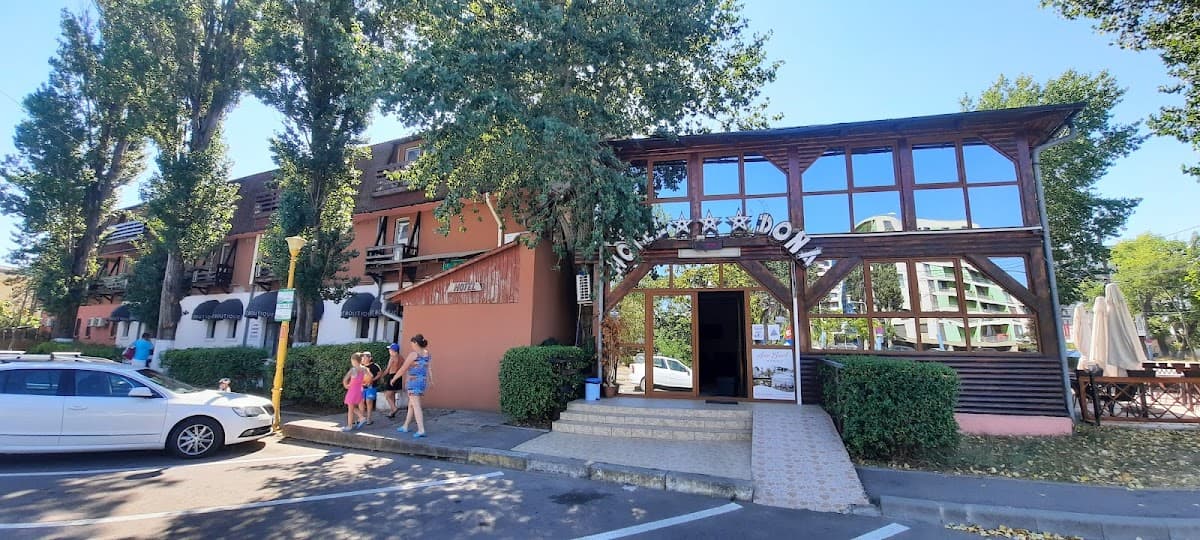 Hotel Dona 2
