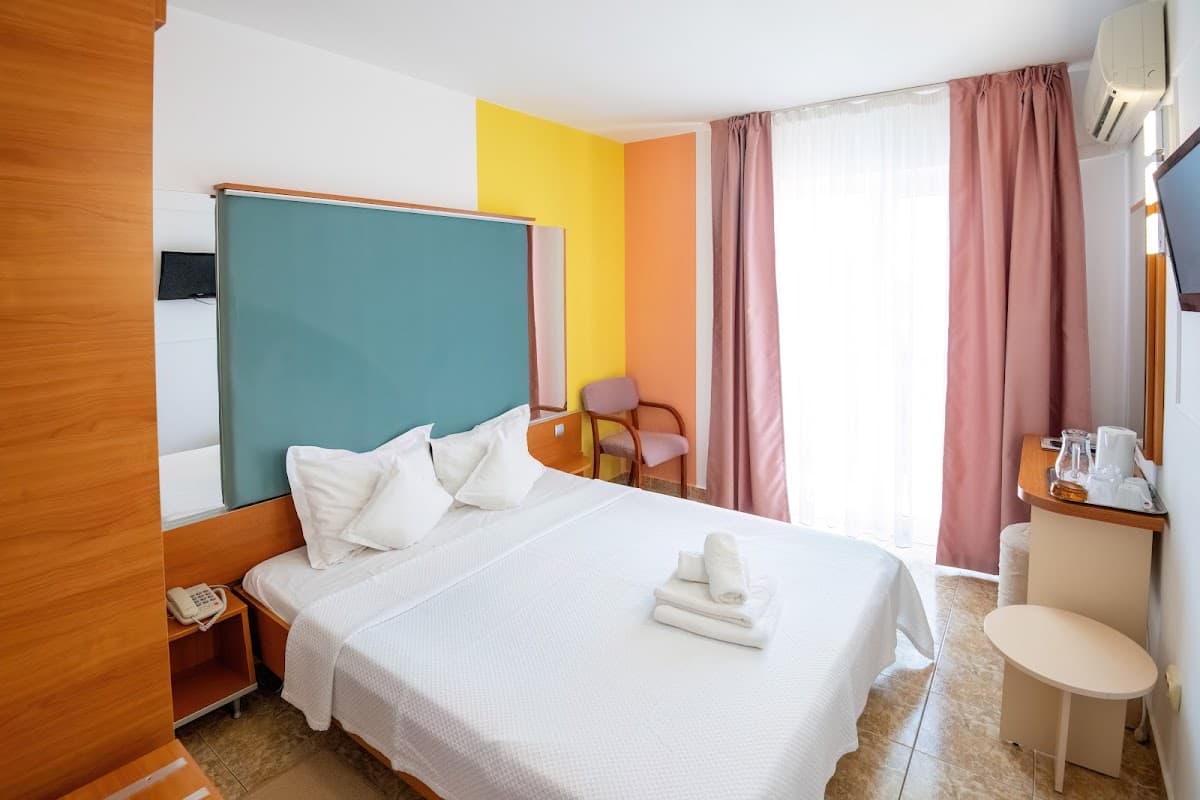 Hotel Modern Mamaia 2