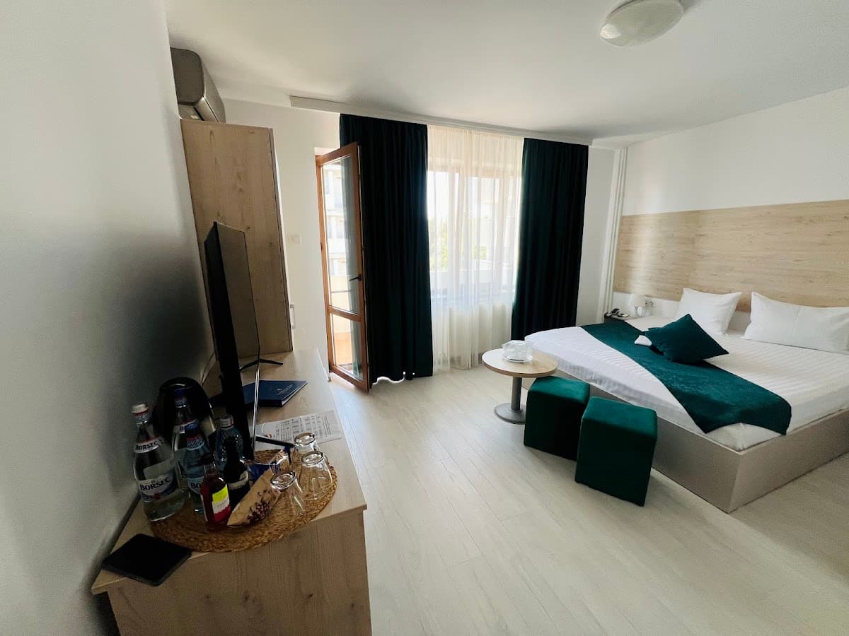 Hotel Roxy & Maryo 2