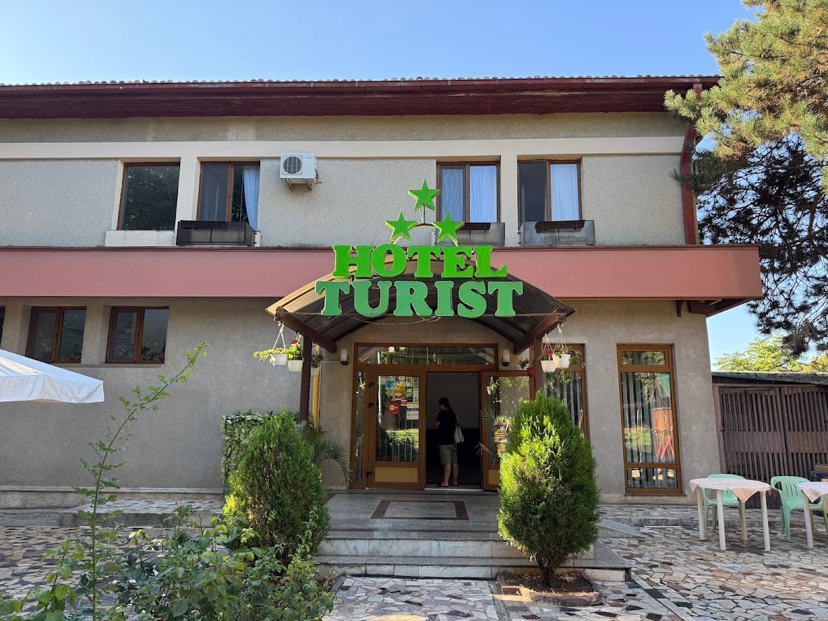 Hotelul „Turist” 3