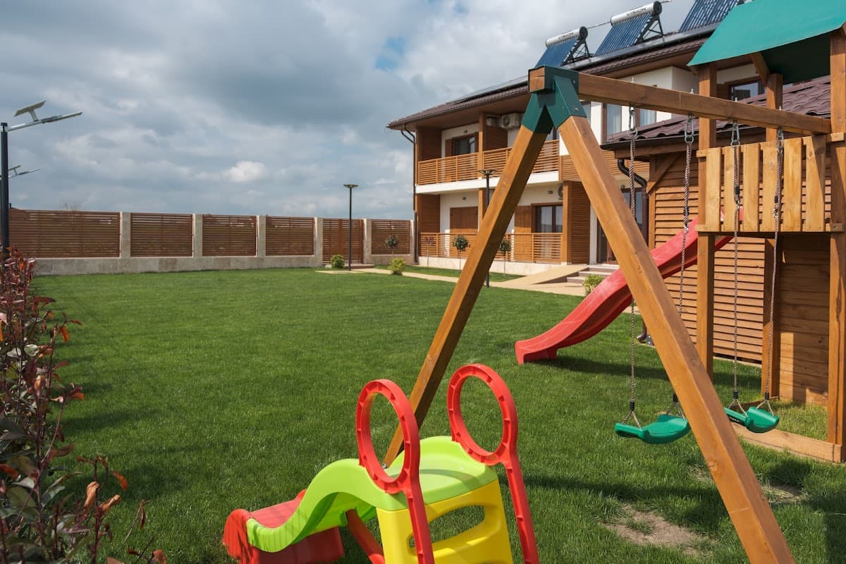 PENSIUNEA EVIA CORBU 3