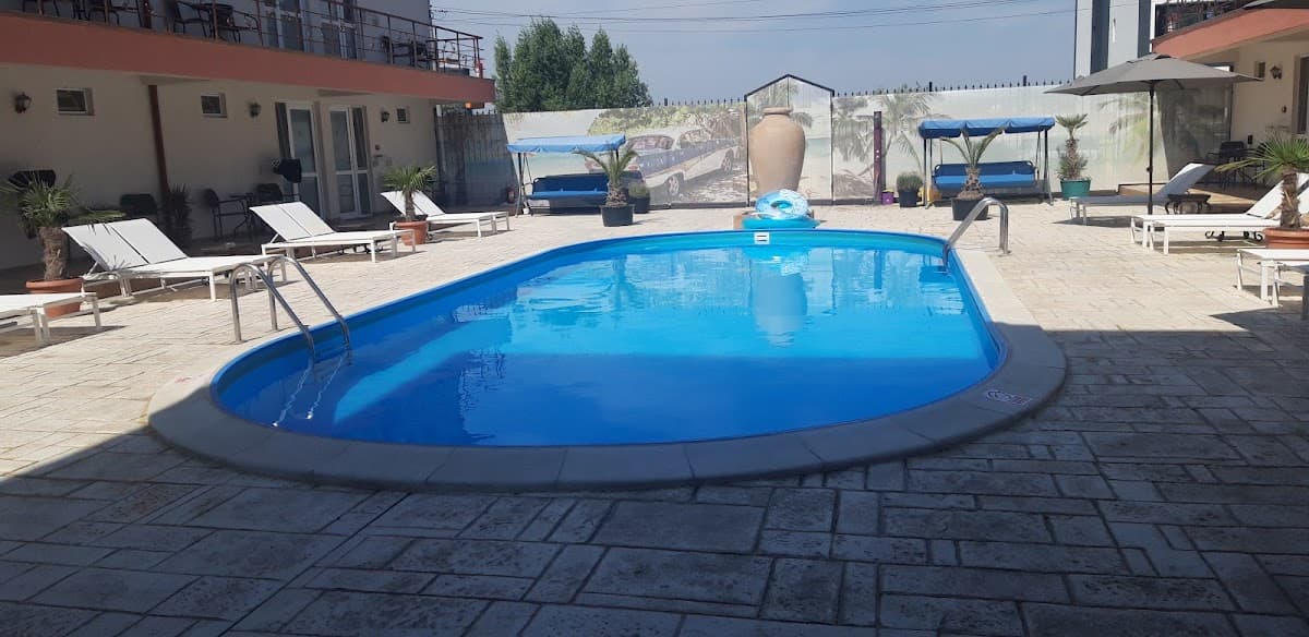 SC Havana Long Beach SRL 3