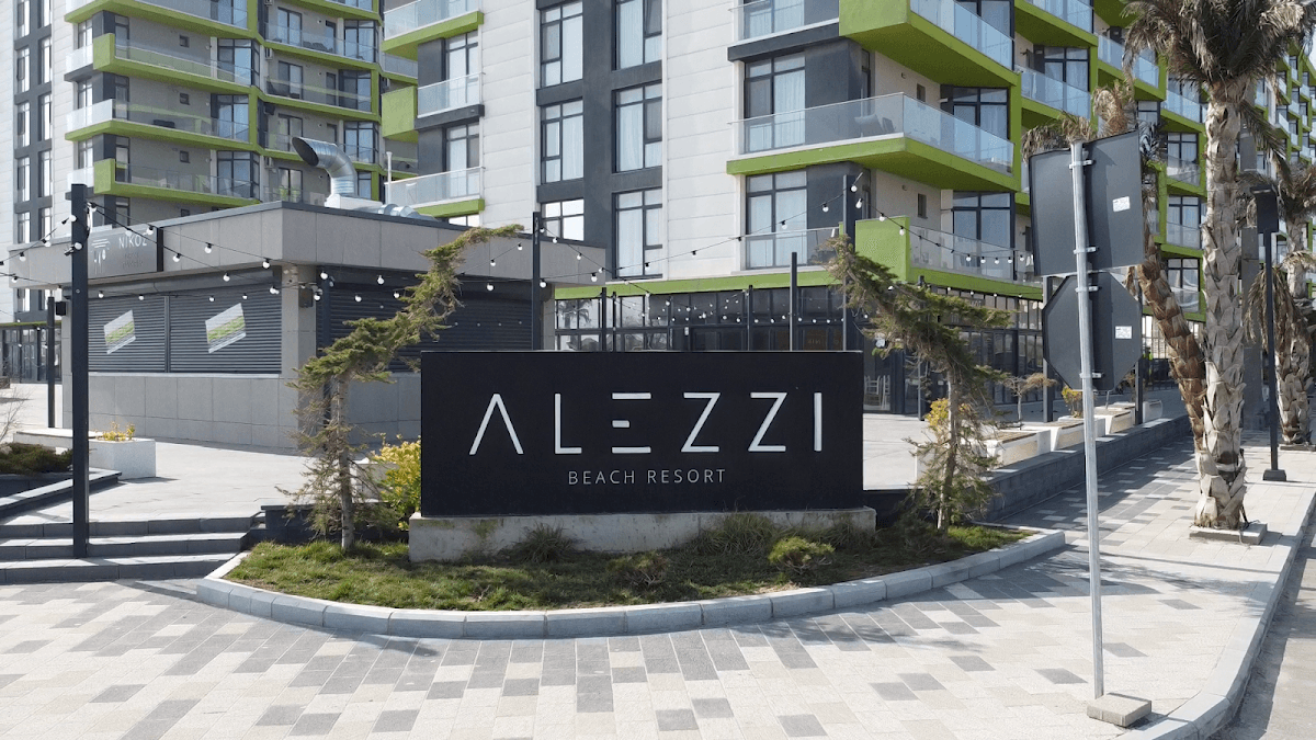 Sunrise By The Sea Mamaia