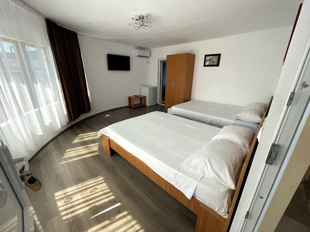 Vila Raul Costinesti 2