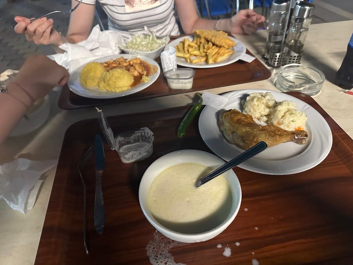 Autoservire Deniss Saturn 2