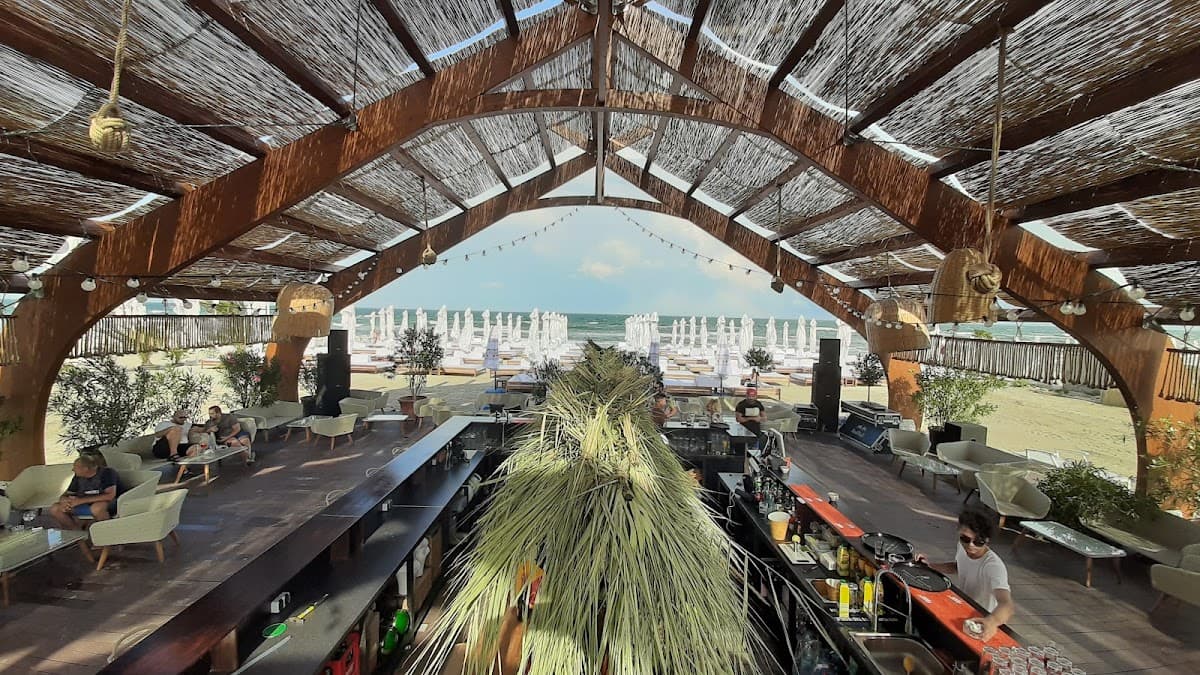 Le BiCH • Mamaia Nord