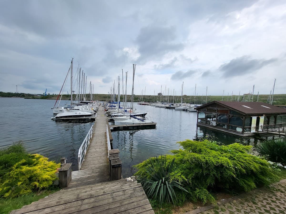 Life Harbour Marina 2