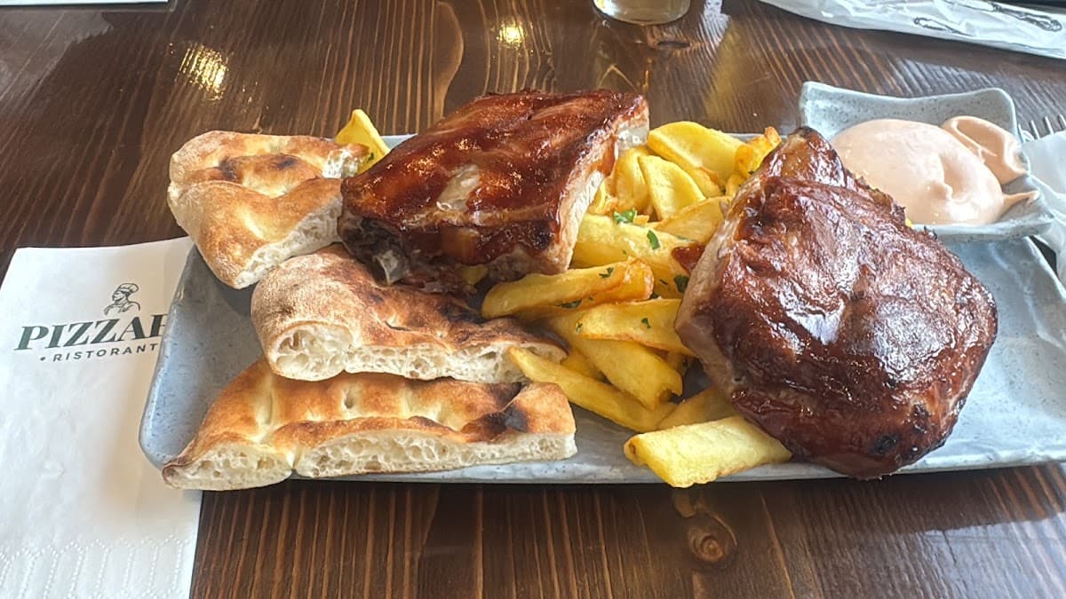 Pizzaro Mamaia Nord 2