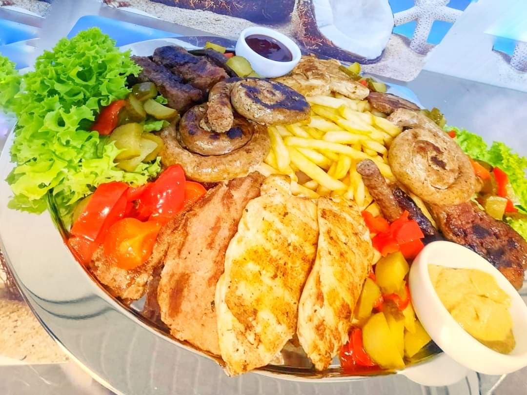 Restaurant White & Blue 2