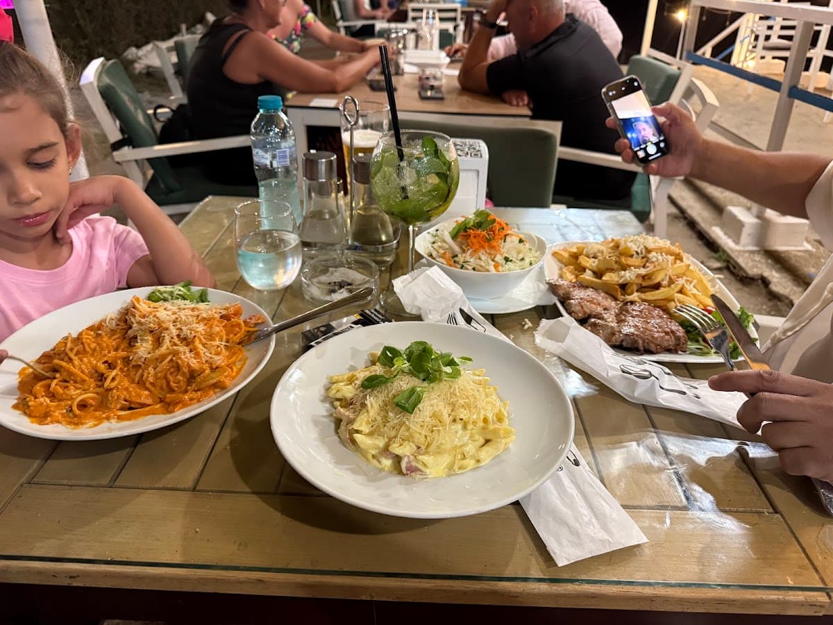 Terasa Ștefan Costinești 2